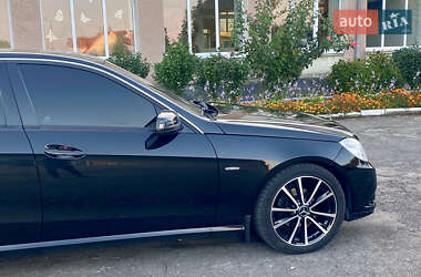 Седан Mercedes-Benz E-Class 2010 в 