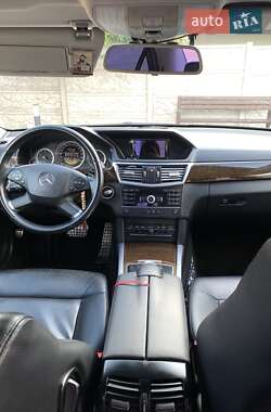Седан Mercedes-Benz E-Class 2012 в 