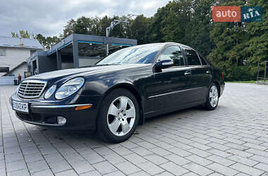 Седан Mercedes-Benz E-Class 2003 в Долині