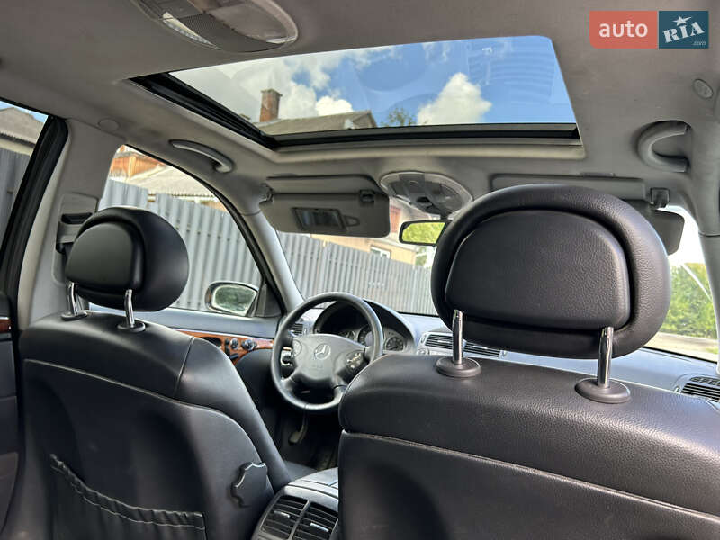 Седан Mercedes-Benz E-Class 2003 в Долине