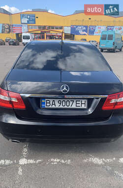Седан Mercedes-Benz E-Class 2011 в 