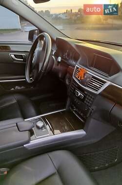 Седан Mercedes-Benz E-Class 2012 в 