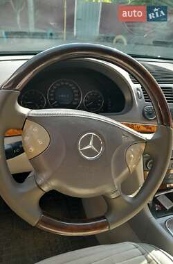 Седан Mercedes-Benz E-Class 2003 в 