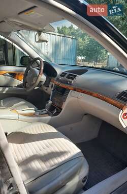 Седан Mercedes-Benz E-Class 2003 в 