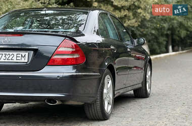 Седан Mercedes-Benz E-Class 2004 в 