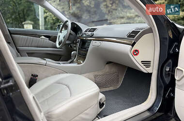 Седан Mercedes-Benz E-Class 2004 в 
