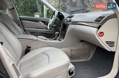 Седан Mercedes-Benz E-Class 2004 в 