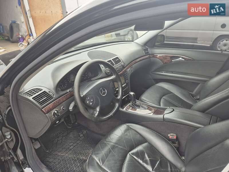 Седан Mercedes-Benz E-Class 2005 в Дунаївцях