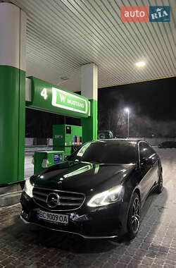 Седан Mercedes-Benz E-Class 2011 в Львове