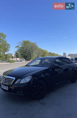 Седан Mercedes-Benz E-Class 2011 в Одесі