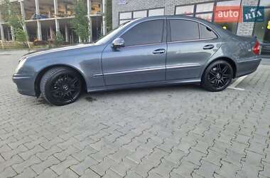 Седан Mercedes-Benz E-Class 2008 в 