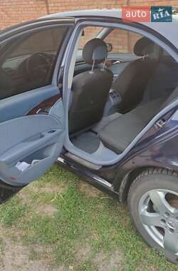 Седан Mercedes-Benz E-Class 2003 в 