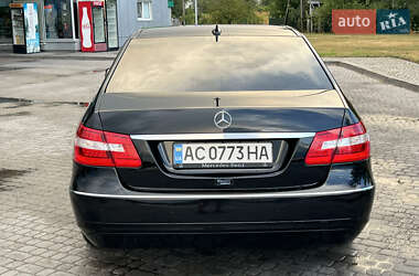 Седан Mercedes-Benz E-Class 2009 в 