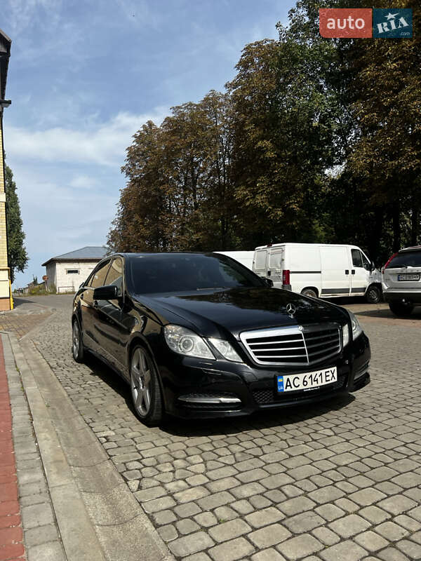 Mercedes-Benz E-Class 2012
