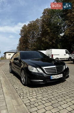 Седан Mercedes-Benz E-Class 2012 в 