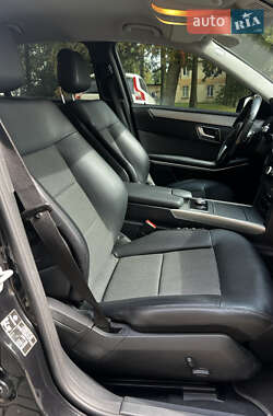 Седан Mercedes-Benz E-Class 2012 в 