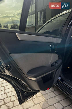 Седан Mercedes-Benz E-Class 2012 в 