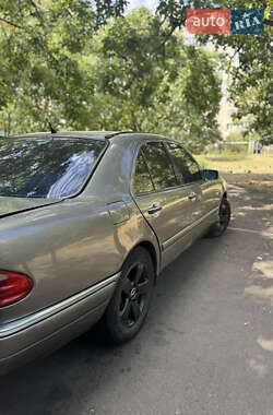 Седан Mercedes-Benz E-Class 1997 в 
