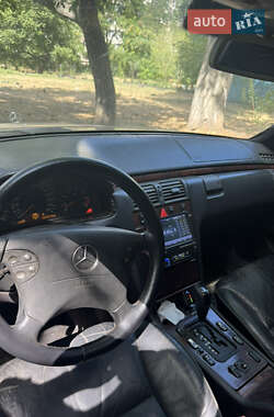 Седан Mercedes-Benz E-Class 1997 в 