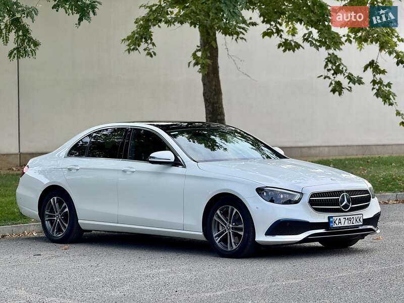 Седан Mercedes-Benz E-Class 2020 в Днепре