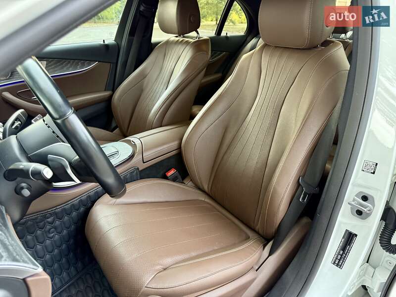 Седан Mercedes-Benz E-Class 2020 в Днепре