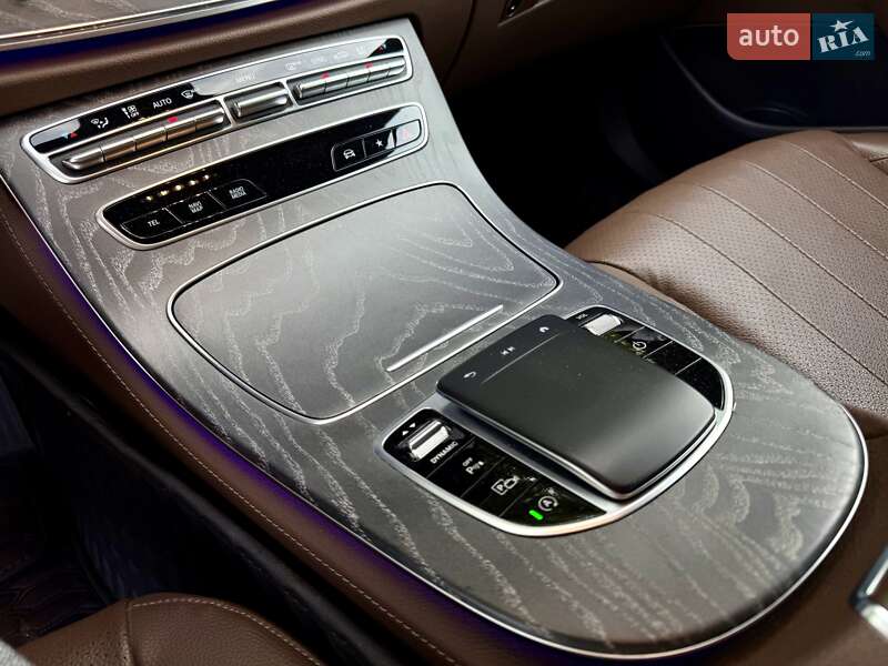 Седан Mercedes-Benz E-Class 2020 в Днепре