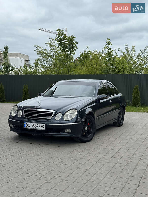 Mercedes-Benz E-Class 2004