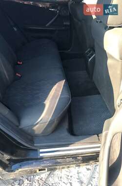 Седан Mercedes-Benz E-Class 2000 в 
