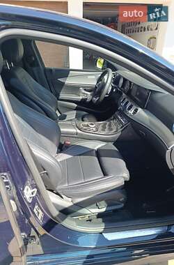 Седан Mercedes-Benz E-Class 2018 в 