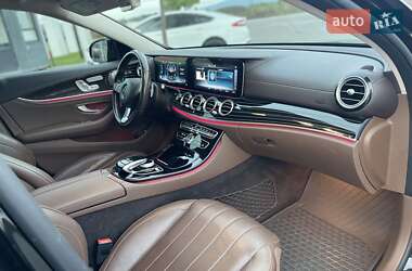 Седан Mercedes-Benz E-Class 2016 в 
