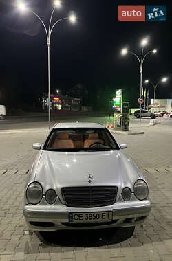 Седан Mercedes-Benz E-Class 2000 в 