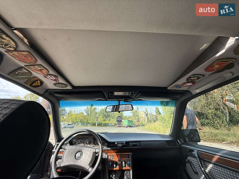 Седан Mercedes-Benz E-Class 1992 в Києві фото 10 Седан Mercedes-Benz E-Class 1992 в Києві
