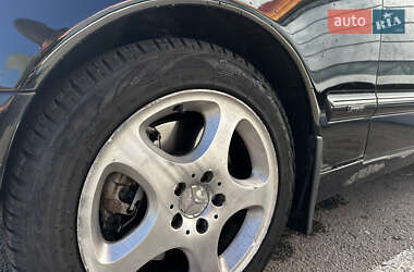 Седан Mercedes-Benz E-Class 2000 в 