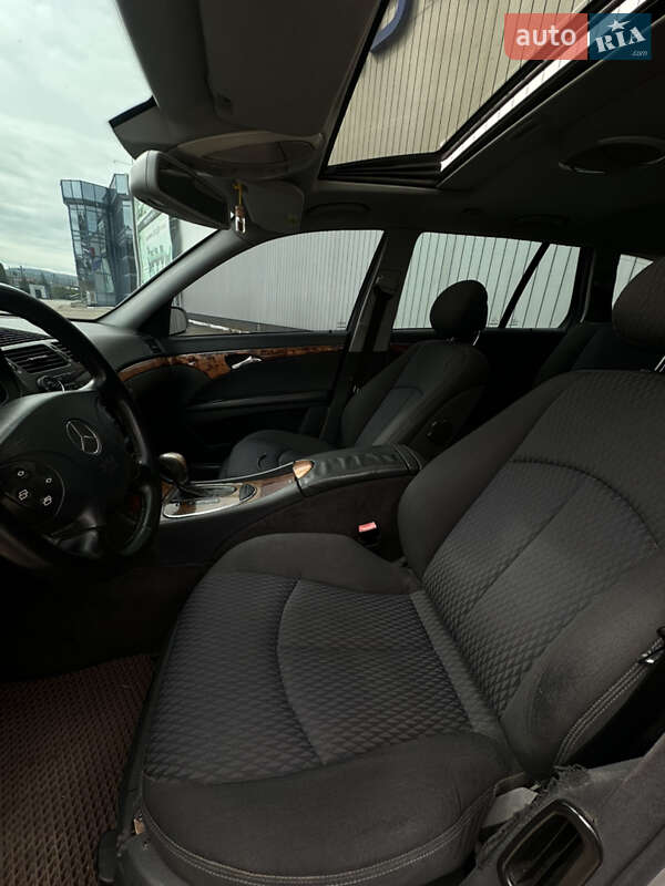 Универсал Mercedes-Benz E-Class 2003 в Черновцах