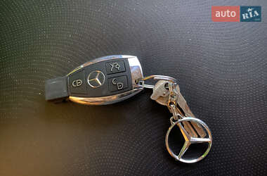 Седан Mercedes-Benz E-Class 2000 в 
