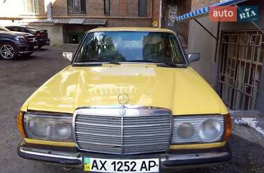 Седан Mercedes-Benz E-Class 1979 в Харкові