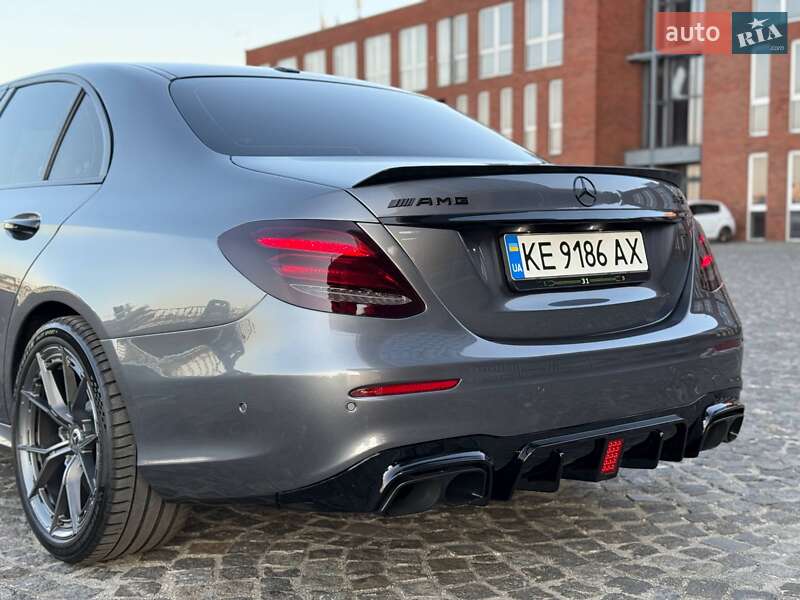 Седан Mercedes-Benz E-Class 2016 в Дніпрі