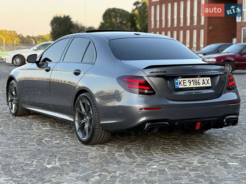 Седан Mercedes-Benz E-Class 2016 в Дніпрі