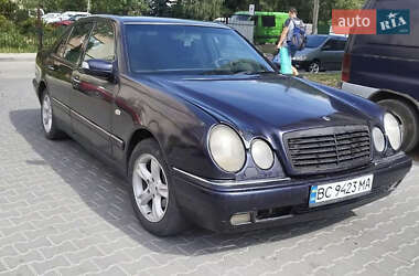 Седан Mercedes-Benz E-Class 1996 в Чернівцях