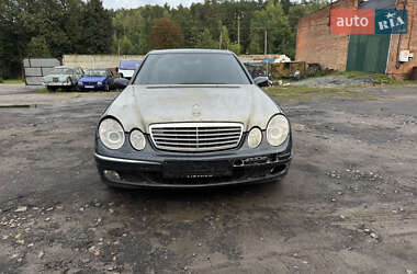 Седан Mercedes-Benz E-Class 2004 в 