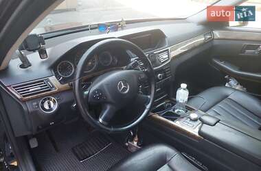 Седан Mercedes-Benz E-Class 2010 в 