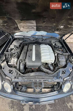 Седан Mercedes-Benz E-Class 2004 в 
