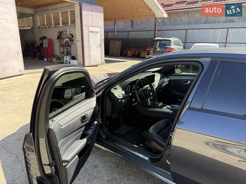 Седан Mercedes-Benz E-Class 2013 в Ужгороде
