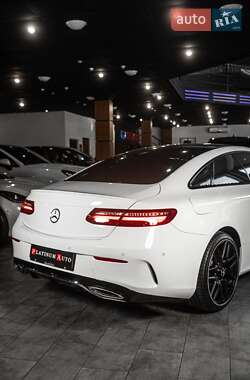 Купе Mercedes-Benz E-Class 2017 в 