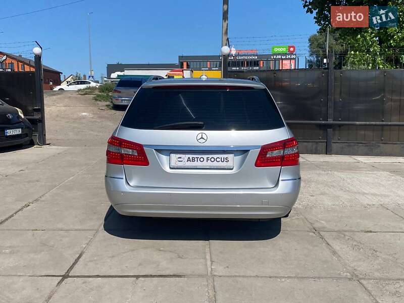 Универсал Mercedes-Benz E-Class 2010 в Киеве