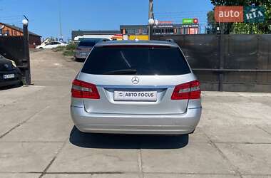 Універсал Mercedes-Benz E-Class 2010 в 