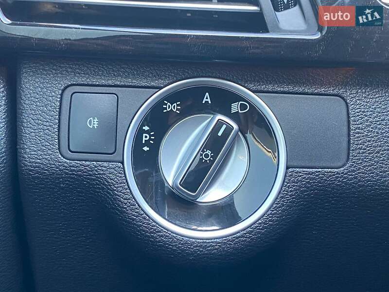 Универсал Mercedes-Benz E-Class 2010 в Киеве