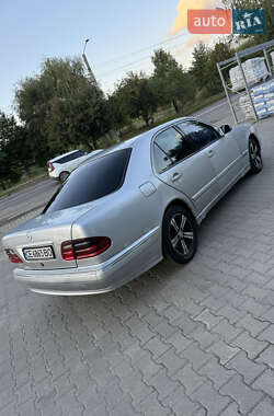 Седан Mercedes-Benz E-Class 1999 в 