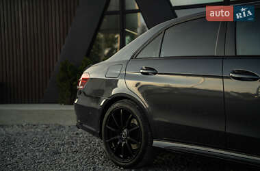 Седан Mercedes-Benz E-Class 2015 в 