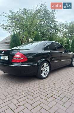 Седан Mercedes-Benz E-Class 2002 в 
